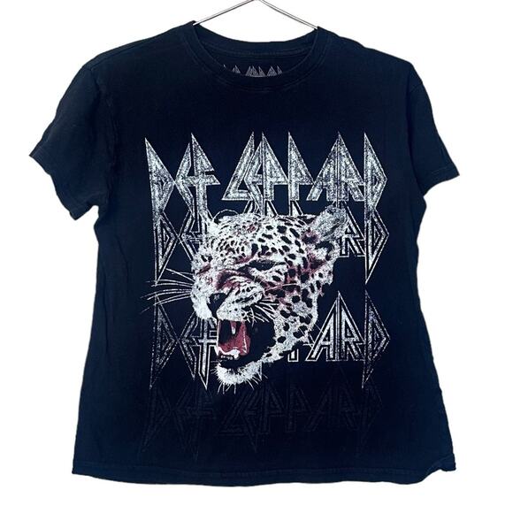 Def Leppard Tops - Def Leppard Graphic T-Shirt - Size Small - Band Tee
